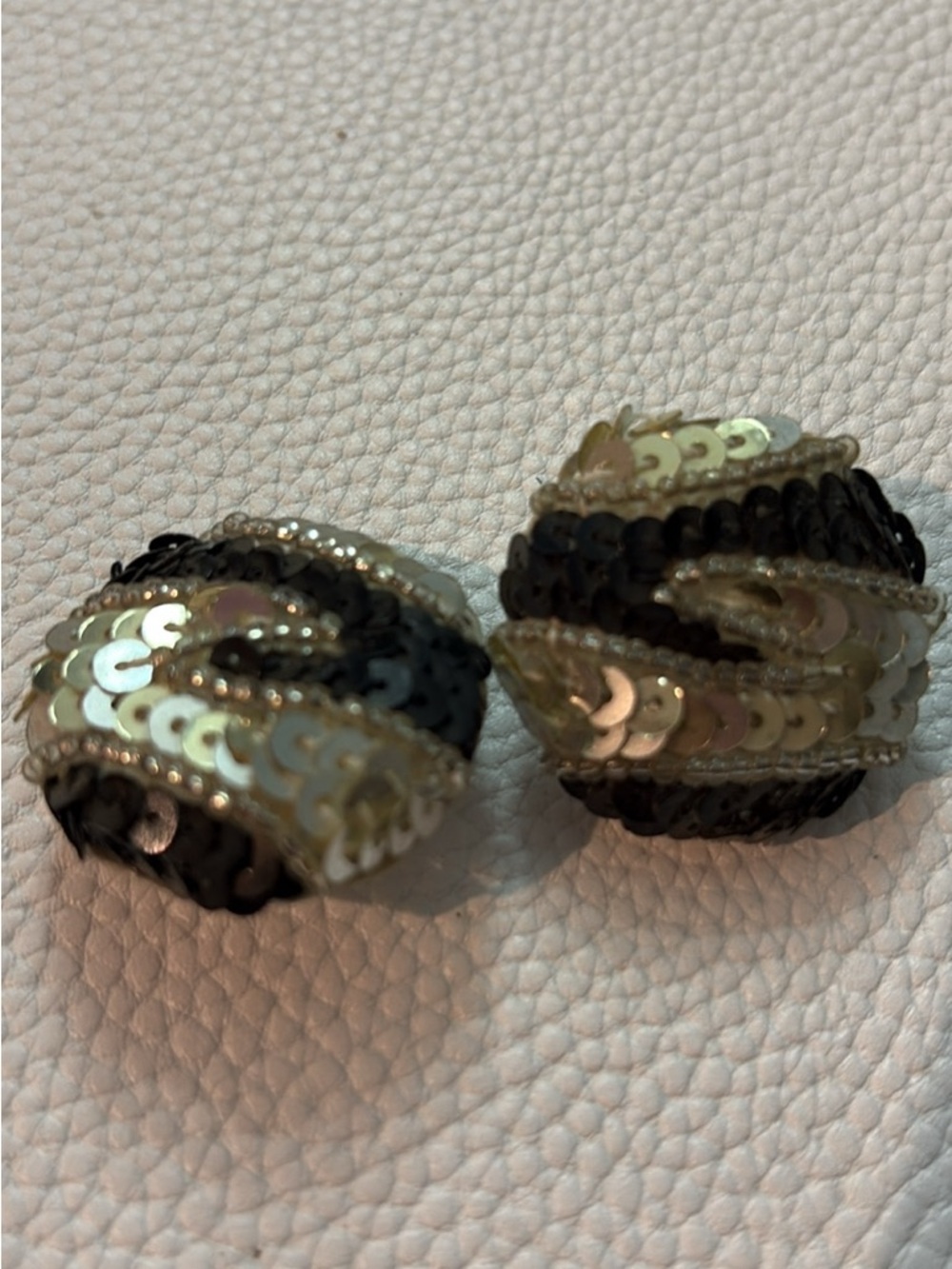 Vintage Silver/ Black Dome Sequin Clip Earrings Light weight New